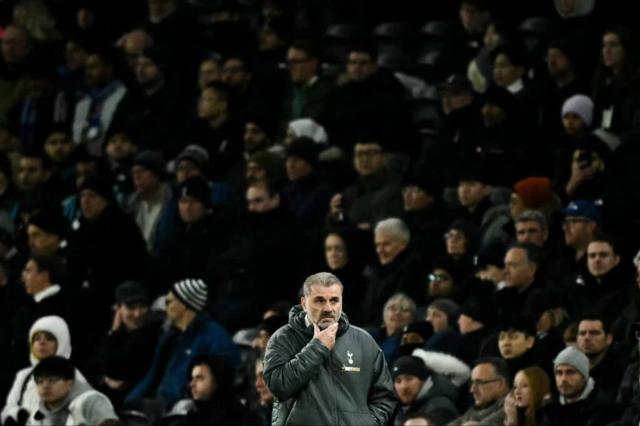 半岛体育官网-热刺该不该炒掉澳波？大将护主心切炮轰列维